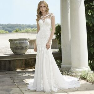 BRAND NEW BLU BRIDAL COLLECTION BY MORILEE 5946 - Wedding Dress Size 14